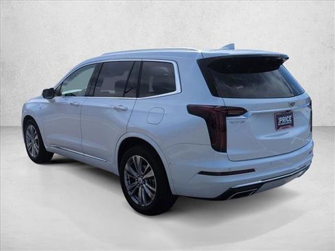 Used 2024 Cadillac XT6 Premium Luxury w/ Technology Package image 8