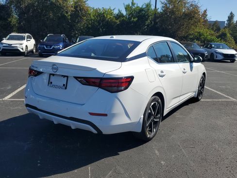 New 2025 Nissan Sentra SV image 7