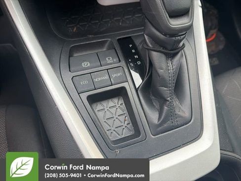 Used 2019 Toyota RAV4 XLE image 11