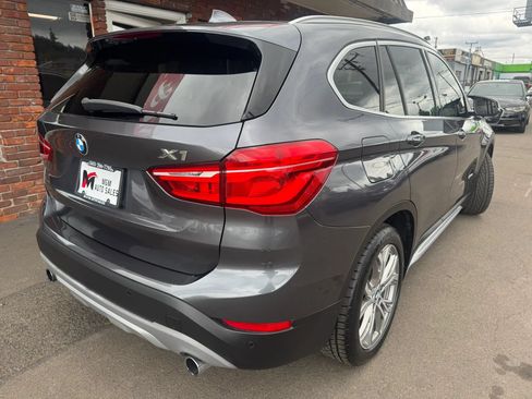 Used 2017 BMW X1 xDrive28i AWD/4WD image 3