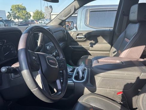 Used 2022 GMC Sierra 1500 AT4 w/ AT4 Premium Package image 5