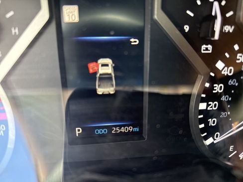 Used 2024 Toyota Tundra SR5 w/ SR5 Convenience Package image 7