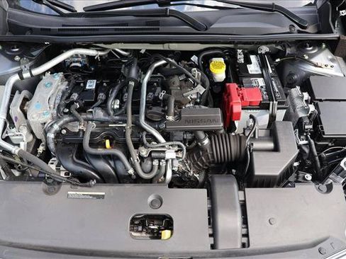 Used 2024 Nissan Sentra SV FWD image 30