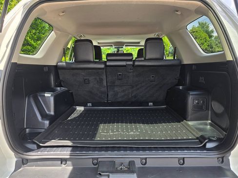 Used 2018 Toyota 4Runner Limited AWD/4WD image 41