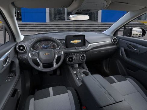 New 2026 Chevrolet Blazer LT w/ Convenience Package AWD/4WD image 39