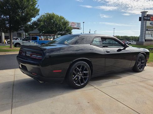 Used 2019 Dodge Challenger R/T w/ Blacktop Package RWD image 9