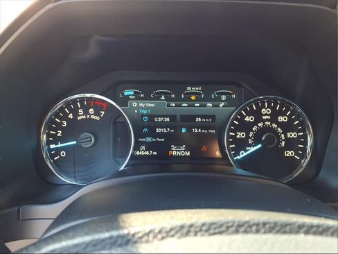 Used 2019 Ford F150 Platinum w/ Equipment Group 701A Luxury image 30