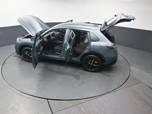 Certified 2024 Honda HR-V Sport image 47