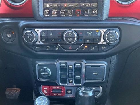 Used 2020 Jeep Wrangler Unlimited Rubicon AWD/4WD image 19