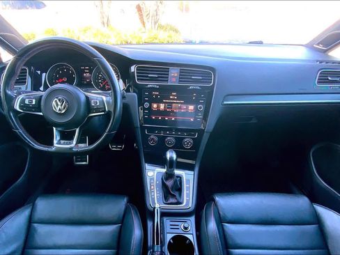 Used 2019 Volkswagen GTI SE w/ SE Experience Package image 15