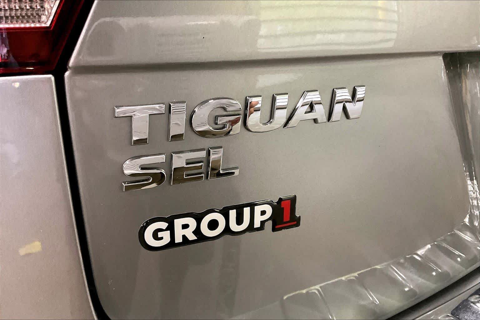 Used 2020 Volkswagen Tiguan SEL Premium R-Line AWD/4WD image 31