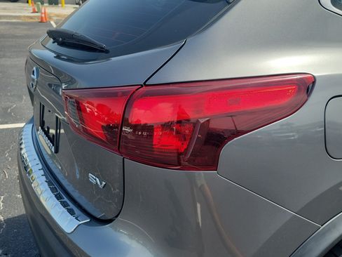 Used 2018 Nissan Rogue Sport SV FWD image 11