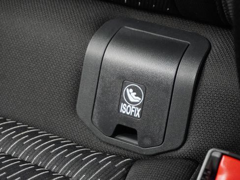 New 2026 Chevrolet Equinox LT w/ Midnight Edition FWD image 32