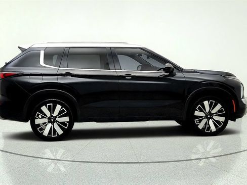 Used 2025 Mitsubishi Outlander GT AWD/4WD image 4