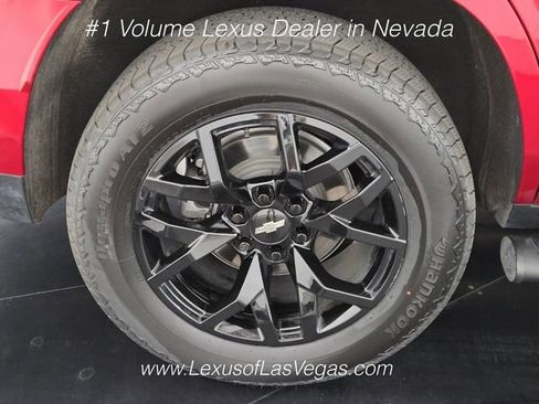 Used 2022 Chevrolet Tahoe Z71 w/ Luxury Package AWD/4WD image 10