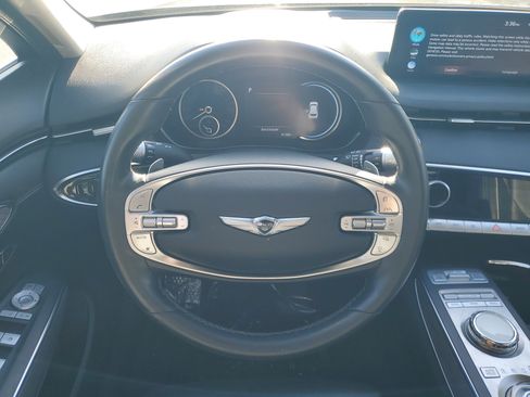 Used 2022 Genesis GV70 2.5T w/ Advanced Package image 22