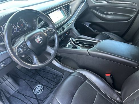 Used 2021 Buick Enclave Avenir w/ Avenir Technology Package AWD/4WD image 9