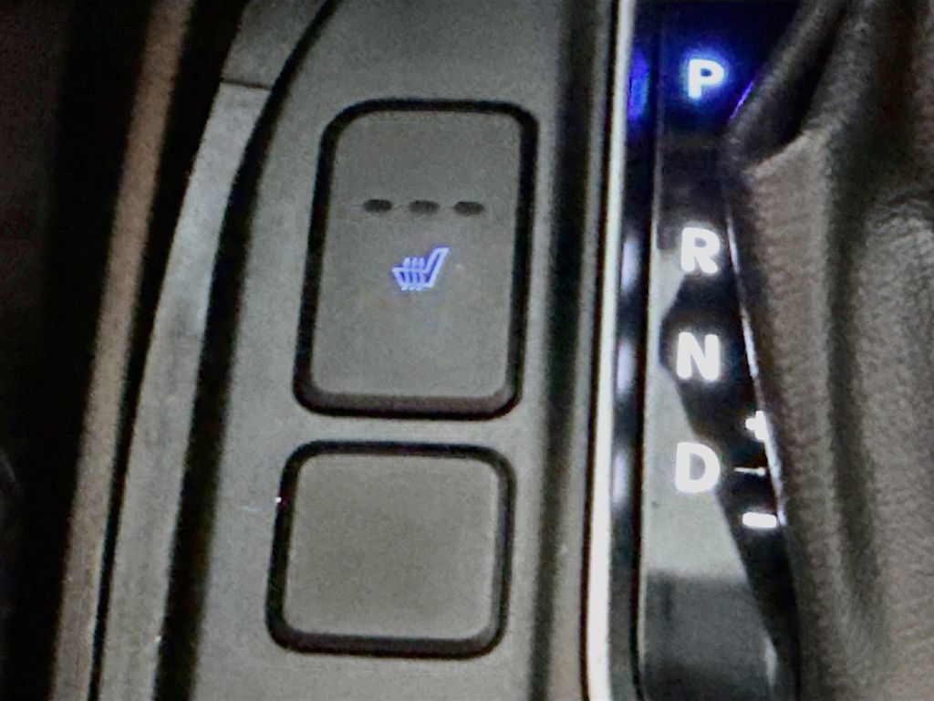 Used 2017 Hyundai Santa Fe Sport FWD image 10