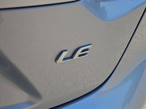 Used 2023 Toyota Corolla LE FWD image 6