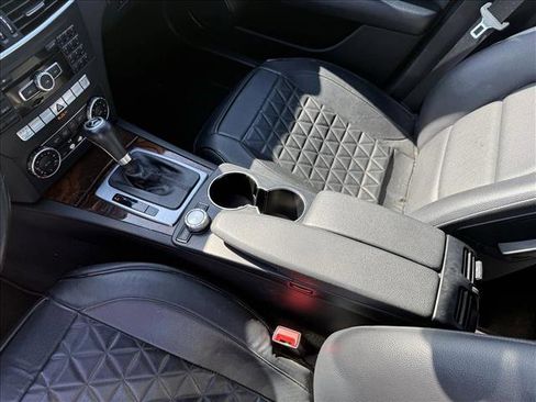 Used 2013 Mercedes-Benz C 250 Sedan image 15