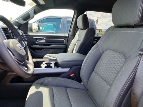 Used 2023 RAM 1500 Big Horn AWD/4WD image 9