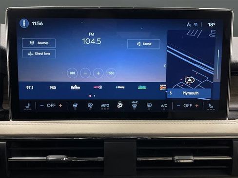 Used 2025 Lincoln Corsair Reserve w/ Towing Package image 18