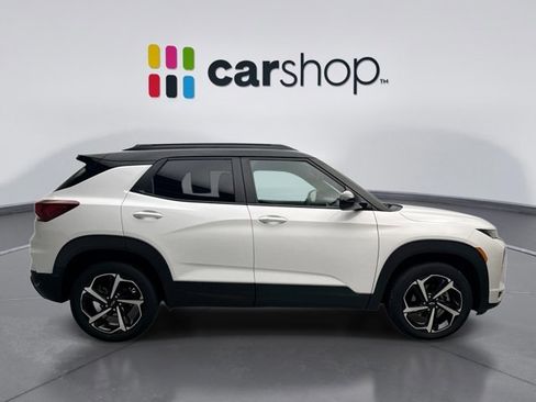 Used 2023 Chevrolet TrailBlazer RS w/ Sun and Liftgate Package AWD/4WD image 6
