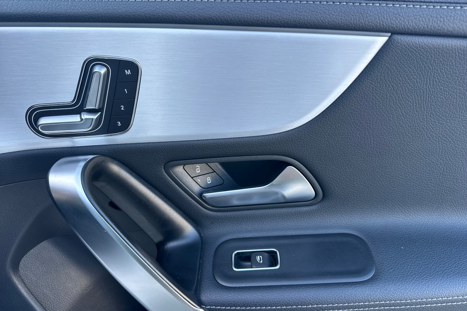 Used 2025 Mercedes-Benz CLA 250 image 20