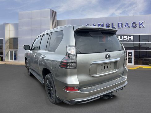 Used 2023 Lexus GX 460 Premium w/ Accessory Package image 6