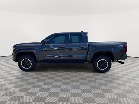 Used 2024 Toyota Tacoma TRD Off-Road AWD/4WD image 4