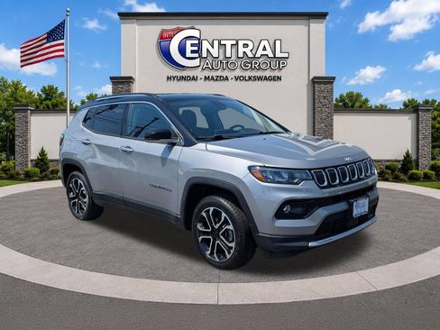 Used 2022 Jeep Compass Limited AWD/4WD image 1