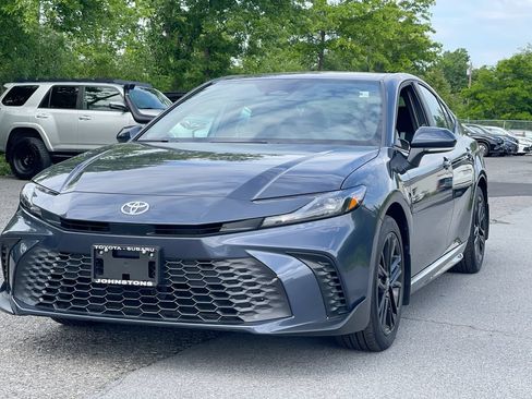 Certified 2026 Toyota Camry SE AWD/4WD image 2