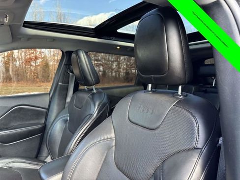 Used 2021 Jeep Cherokee Limited w/ Mopar Interior Package image 6