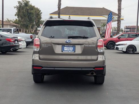 Used 2018 Subaru Forester 2.5i Touring w/ Popular Package #3B image 7