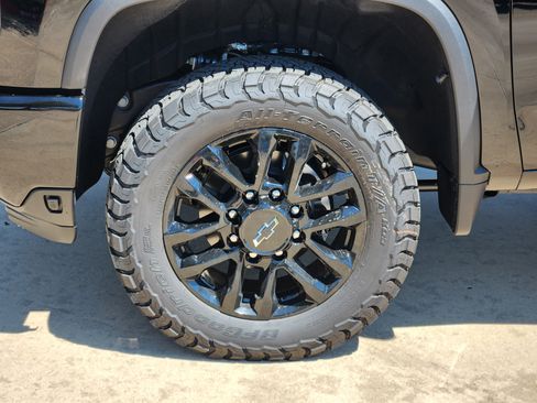 New 2026 Chevrolet Silverado 2500 LT w/ Trail Boss Package image 18