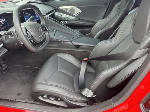 Used 2025 Chevrolet Corvette Stingray Preferred Cpe w/ 2LT RWD image 10
