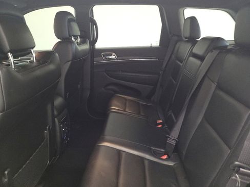 Used 2021 Jeep Grand Cherokee Limited w/ Premium Lighting Group AWD/4WD image 18