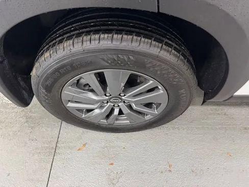 New 2026 Nissan Pathfinder SV image 4