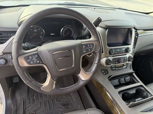Used 2016 GMC Yukon Denali w/ Open Road Package image 6