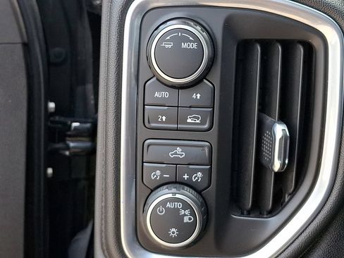 Used 2021 Chevrolet Silverado 1500 LT AWD/4WD image 26