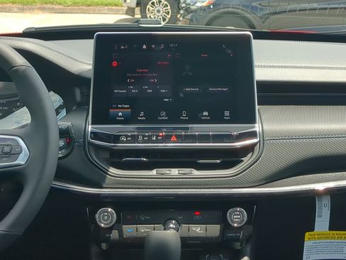 New 2026 Jeep Compass Latitude AWD/4WD image 16