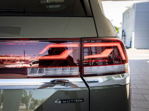 New 2026 Volkswagen Atlas SEL Premium R-Line AWD/4WD image 17