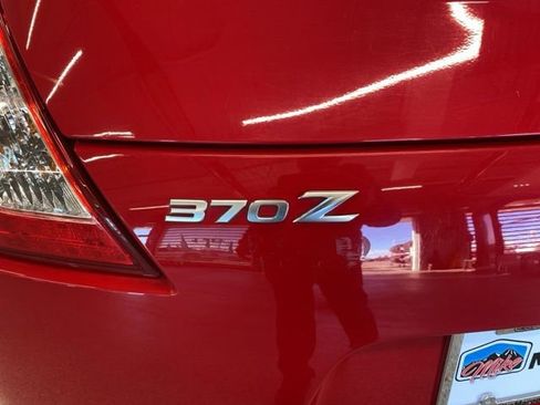Used 2016 Nissan 370Z Touring Sport image 8