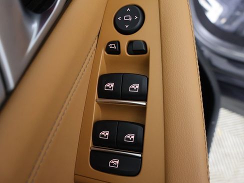 Used 2023 BMW X5 xDrive40i w/ M Sport Package image 40