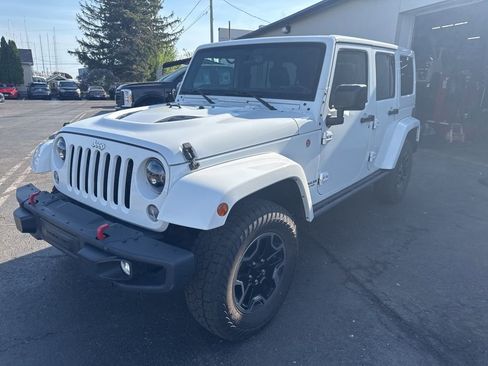Used 2016 Jeep Wrangler Unlimited Rubicon AWD/4WD image 12