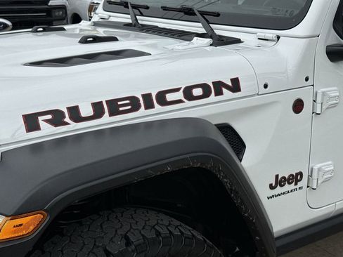 Used 2024 Jeep Wrangler Unlimited Rubicon AWD/4WD image 31