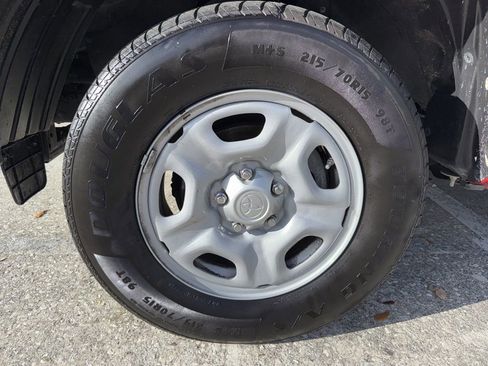 Used 2014 Toyota Tacoma 2WD Access Cab w/ Convenience Package image 34