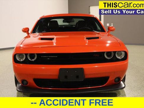 Used 2018 Dodge Challenger R/T Scat Pack w/ Dynamics Package image 2