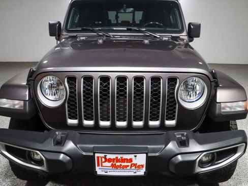 Used 2022 Jeep Gladiator Overland w/ Popular Equipment Package AWD/4WD image 4