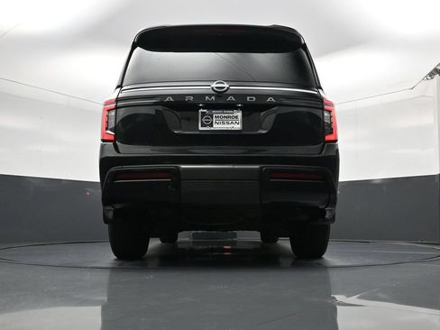 Used 2025 Nissan Armada SV AWD/4WD image 25
